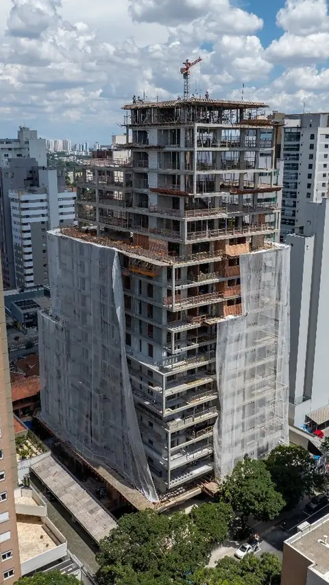Home 27 Acompanhamento de obras